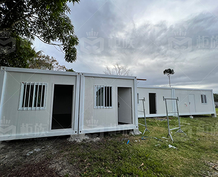 Casa de contenedor desmontable de instalación rápida Casa de camping modular prefabricada