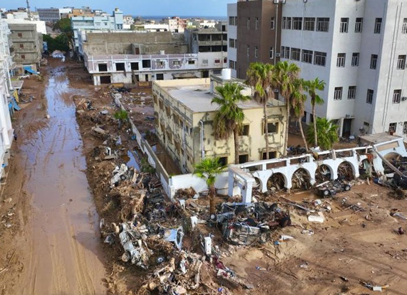 UNI-House 丨 Cómo utilizar contenedores para ayudar a la población local de Libia a resolver los desastres de las inundaciones locales